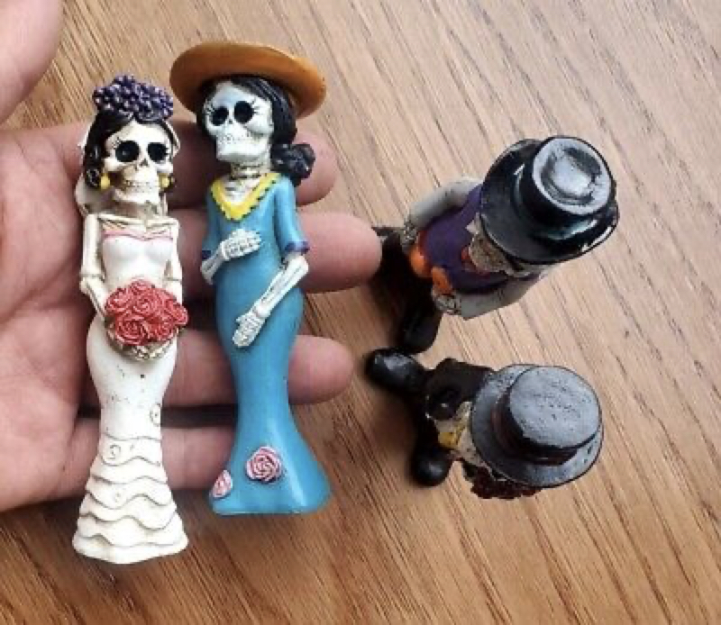 day-of-the-dead-figurines